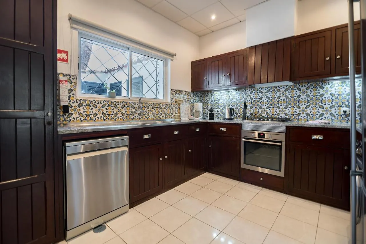 Traditional 3 Bedroom Villa With Great Pool In The Heart Of Vale Do Lobo Portugal