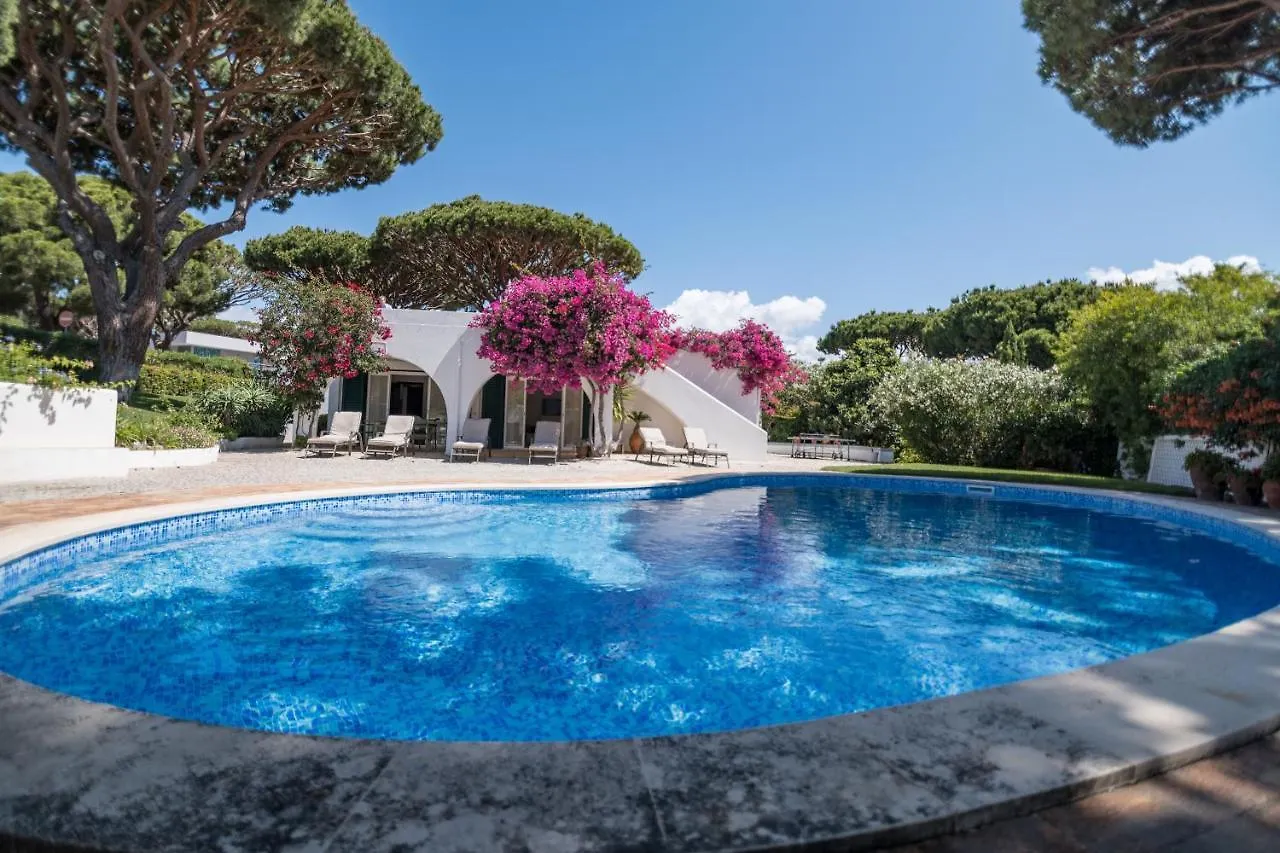 Traditional 3 Bedroom Villa With Great Pool In The Heart Of Vale Do Lobo 0*,  Portugal